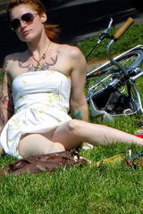 1041 Upskirt view of tatooed hot girl voyeured
